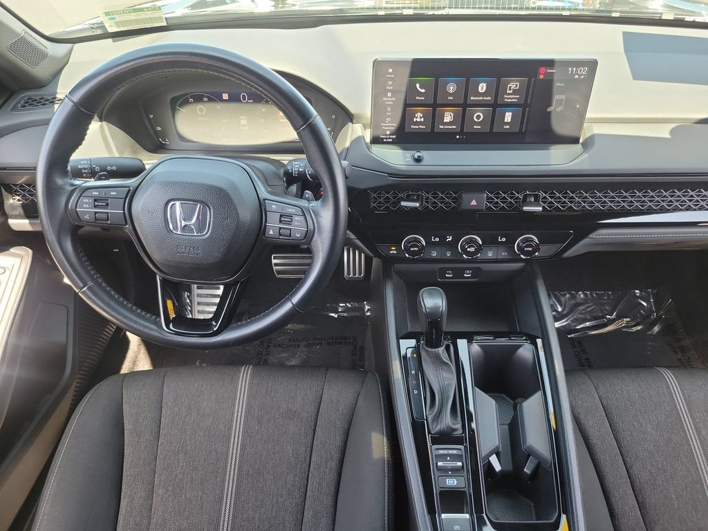 Used 2024 Honda Accord Sport image 4