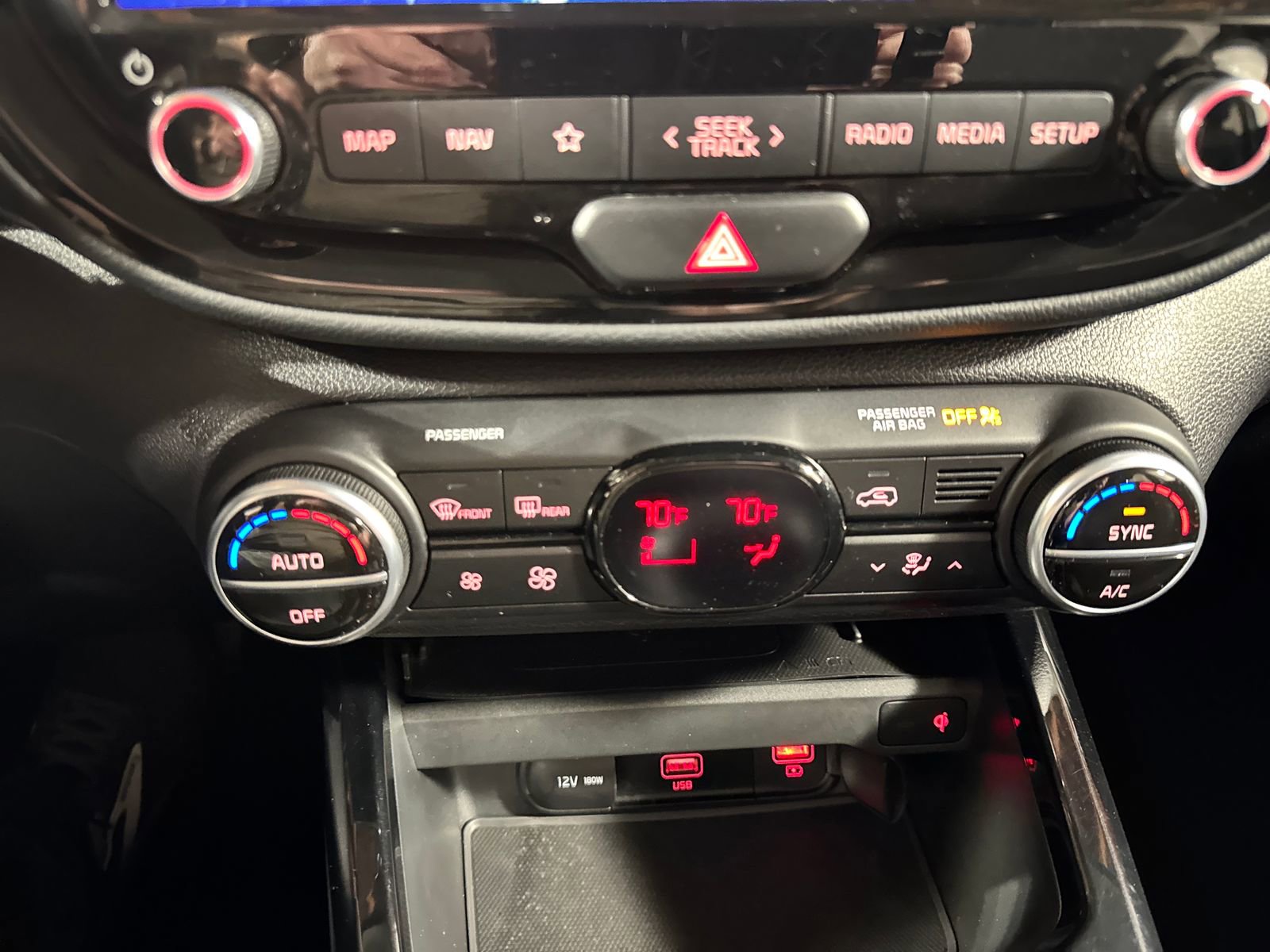 Used 2020 Kia Soul GT-Line Turbo FWD image 23