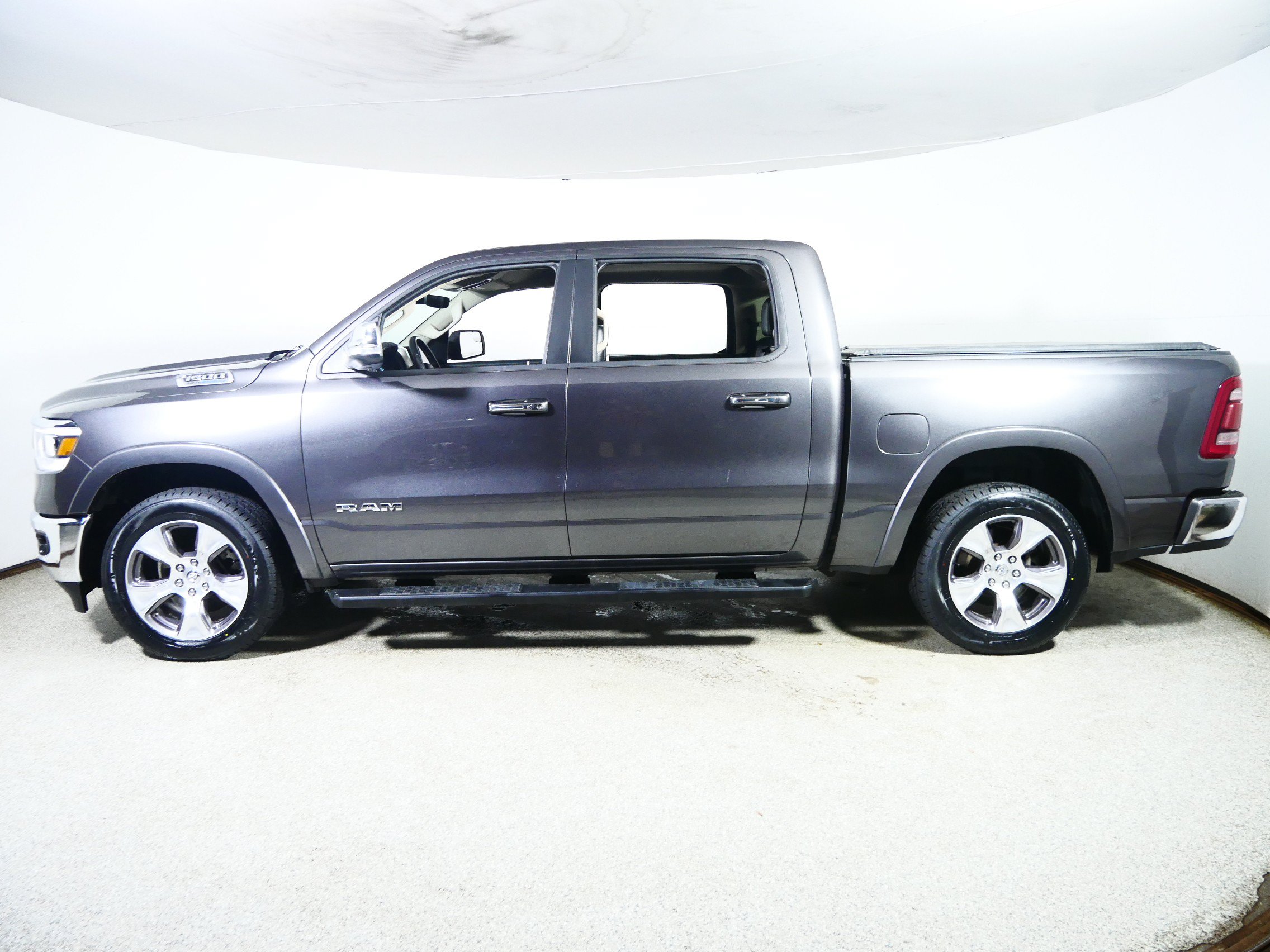 Used 2021 RAM 1500 Laramie AWD/4WD image 4