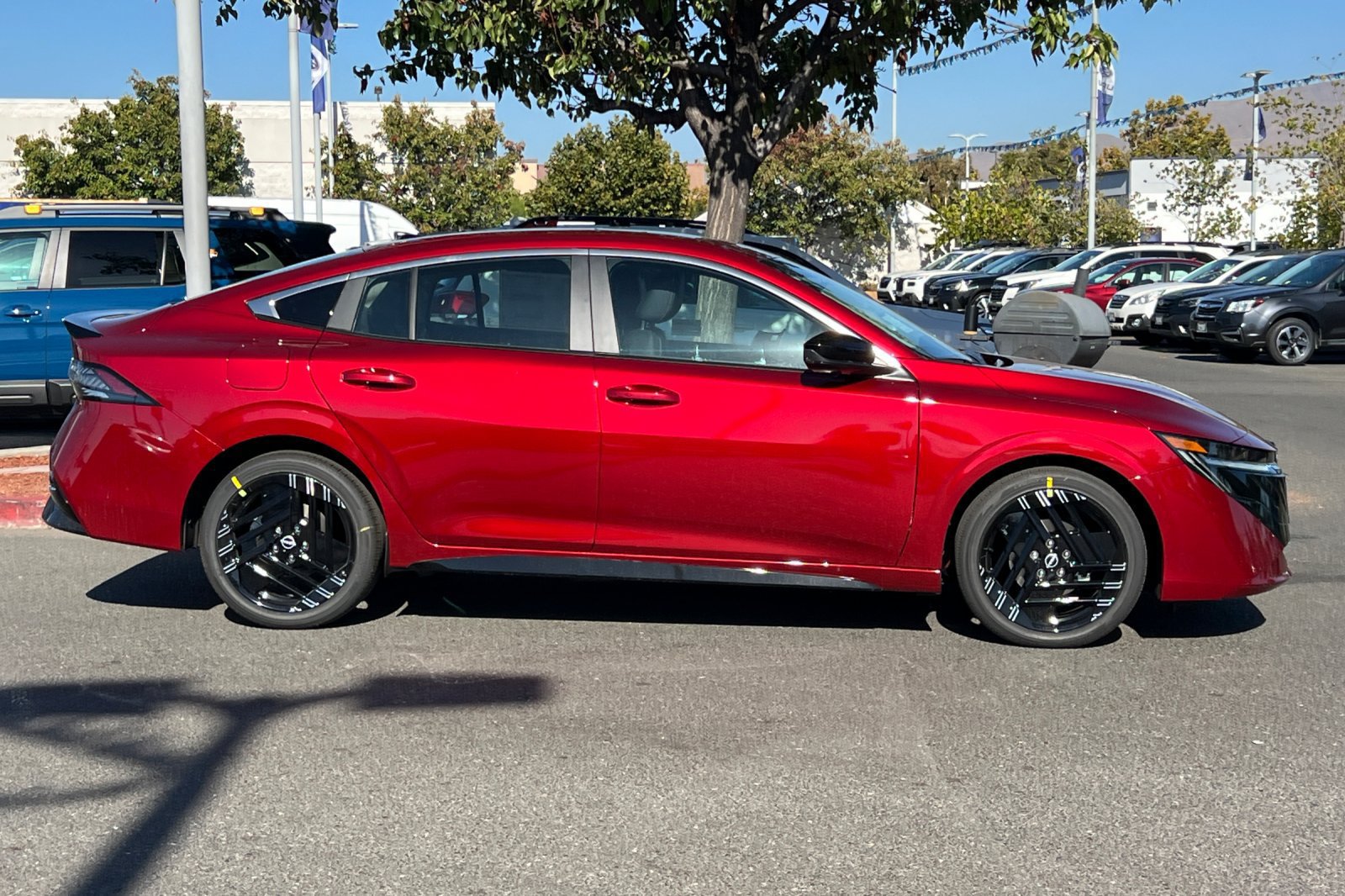 New 2027 Nissan Sentra SR w/ SR Premium Package FWD image 3
