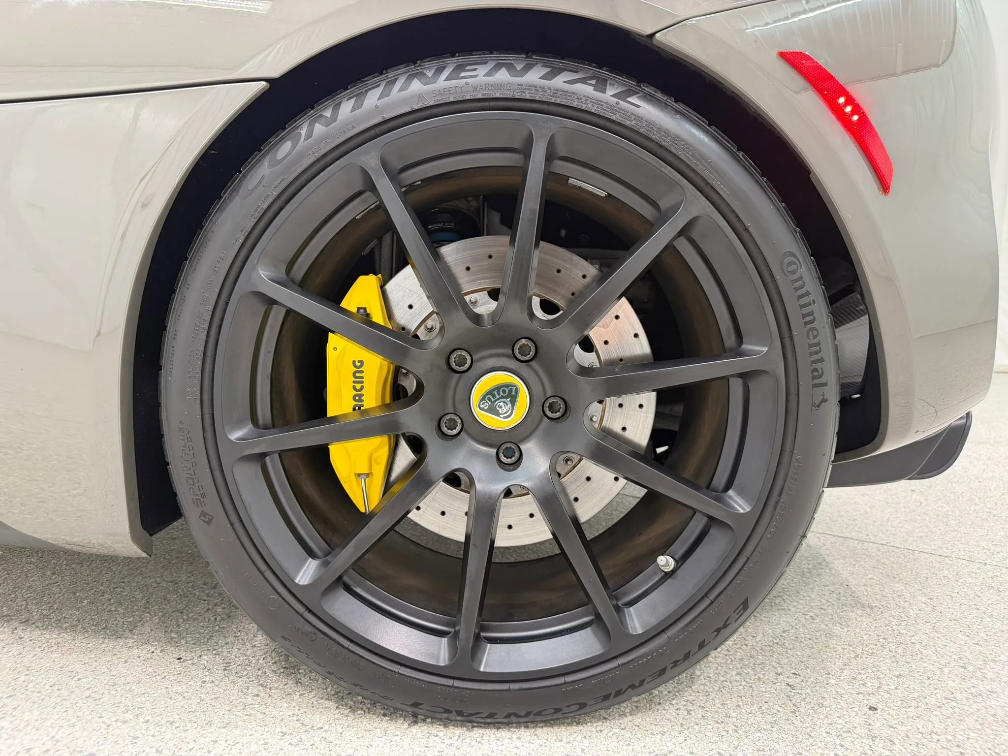 Used 2021 Lotus Evora RWD image 19