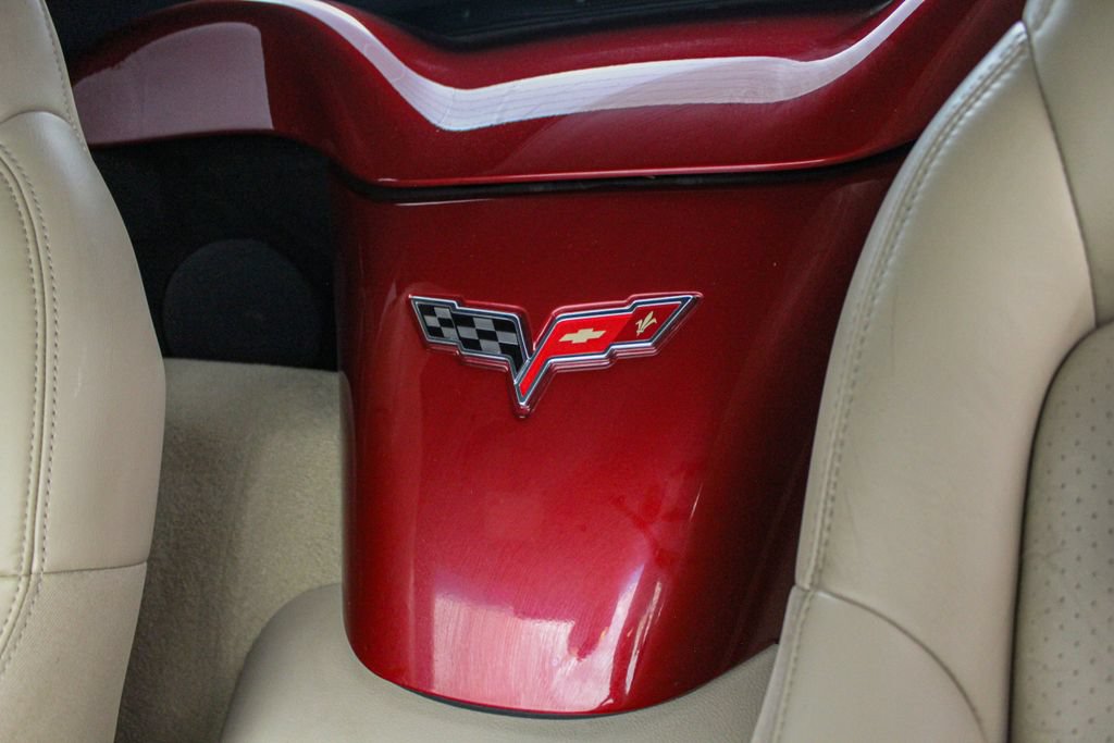 Used 2010 Chevrolet Corvette Convertible w/ Preferred Equipment Group RWD image 19