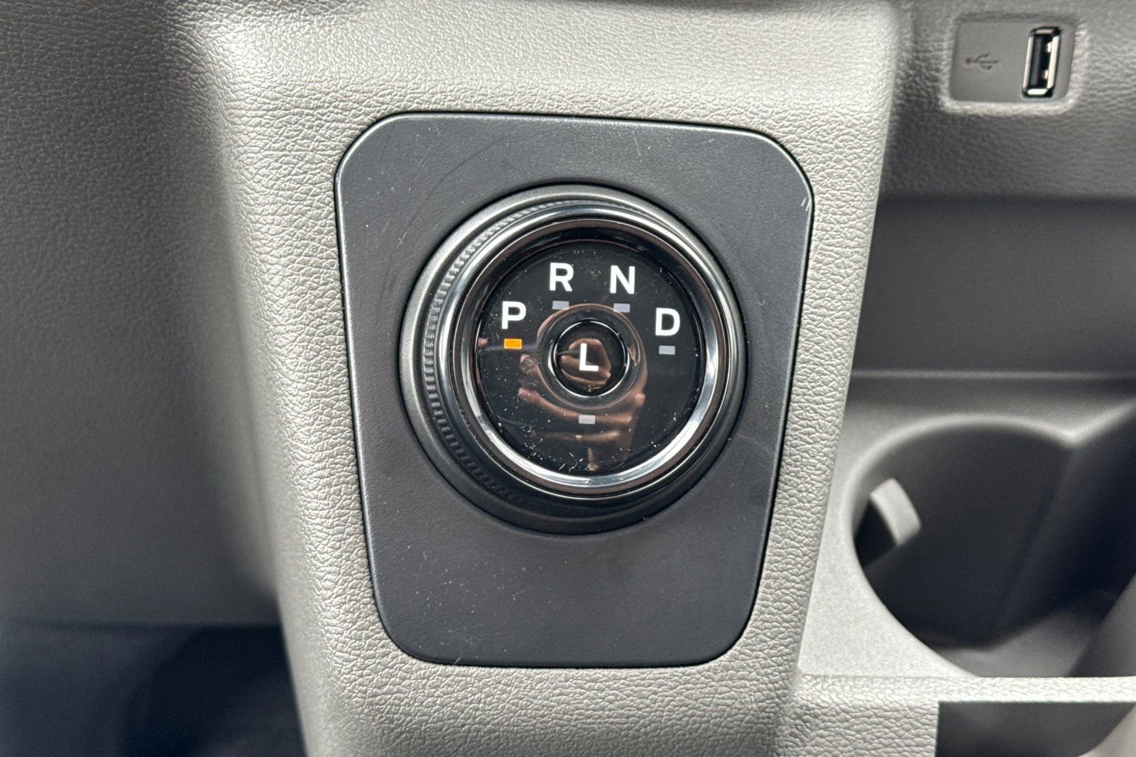 New 2025 Ford E-Transit 148 Medium Roof w/ Load Area Protection Package image 21