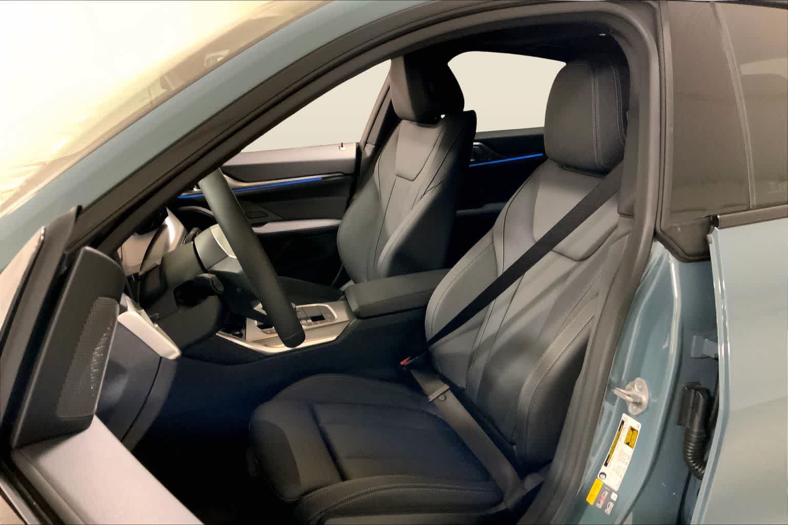New 2026 BMW i4 xDrive40i w/ M Sport Package AWD/4WD image 9