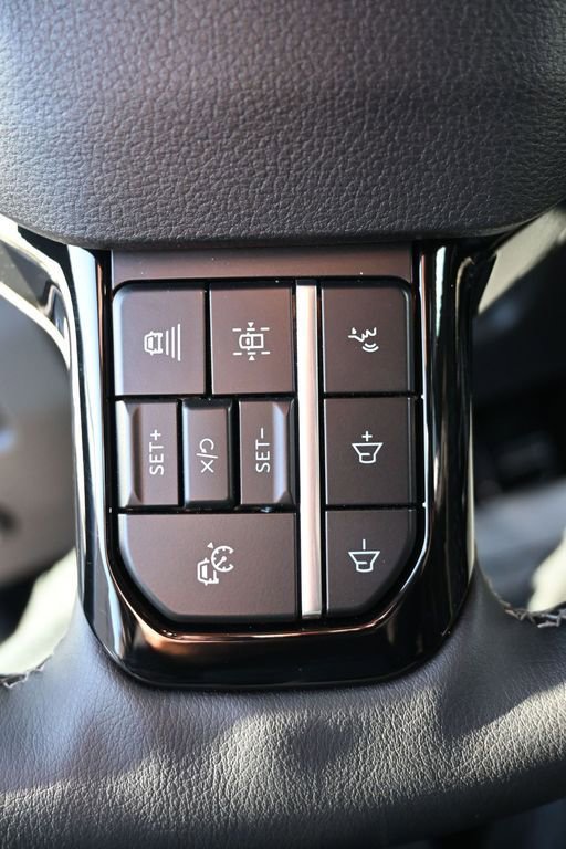 New 2026 Ford F250 Lariat w/ Black Appearance Package image 31