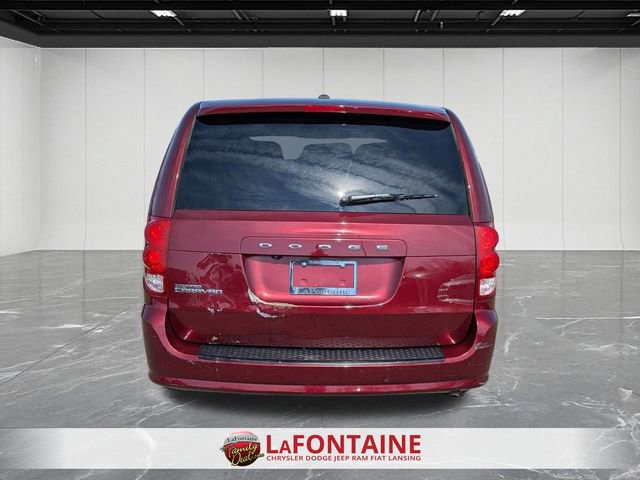 Used 2018 Dodge Grand Caravan SE image 4