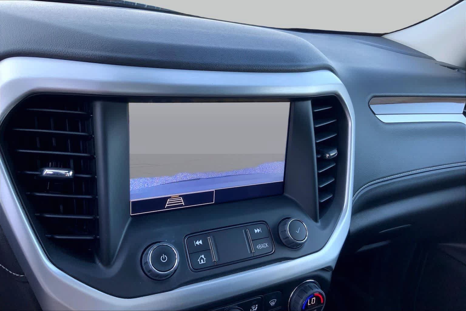 Used 2023 GMC Acadia SLE w/ Driver Convenience Package FWD image 28