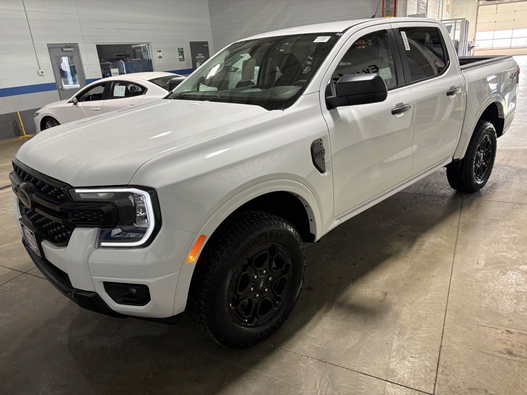 New 2025 Ford Ranger XLT w/ Black Appearance Package image 4
