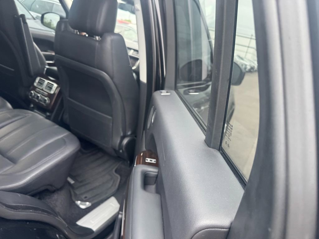 Used 2017 Land Rover Range Rover HSE AWD/4WD image 10