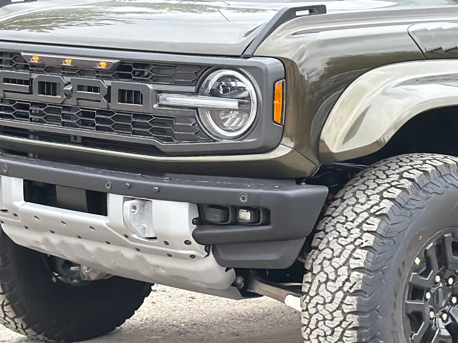 New 2026 Ford Bronco Raptor AWD/4WD image 2