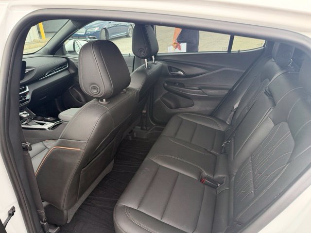 Used 2025 Buick Envista Avenir FWD image 15