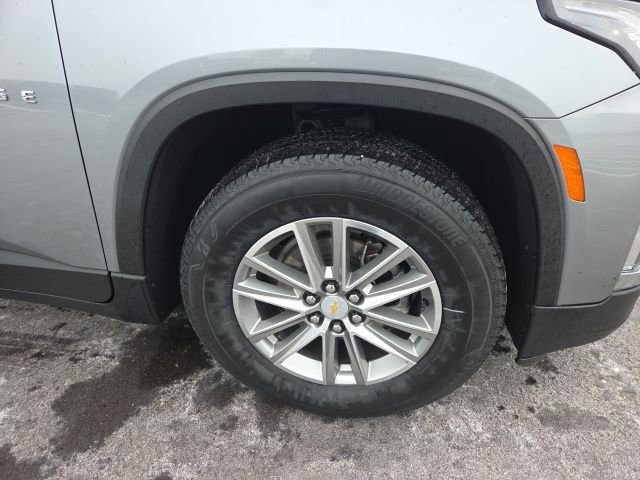 Used 2023 Chevrolet Traverse LT FWD image 5