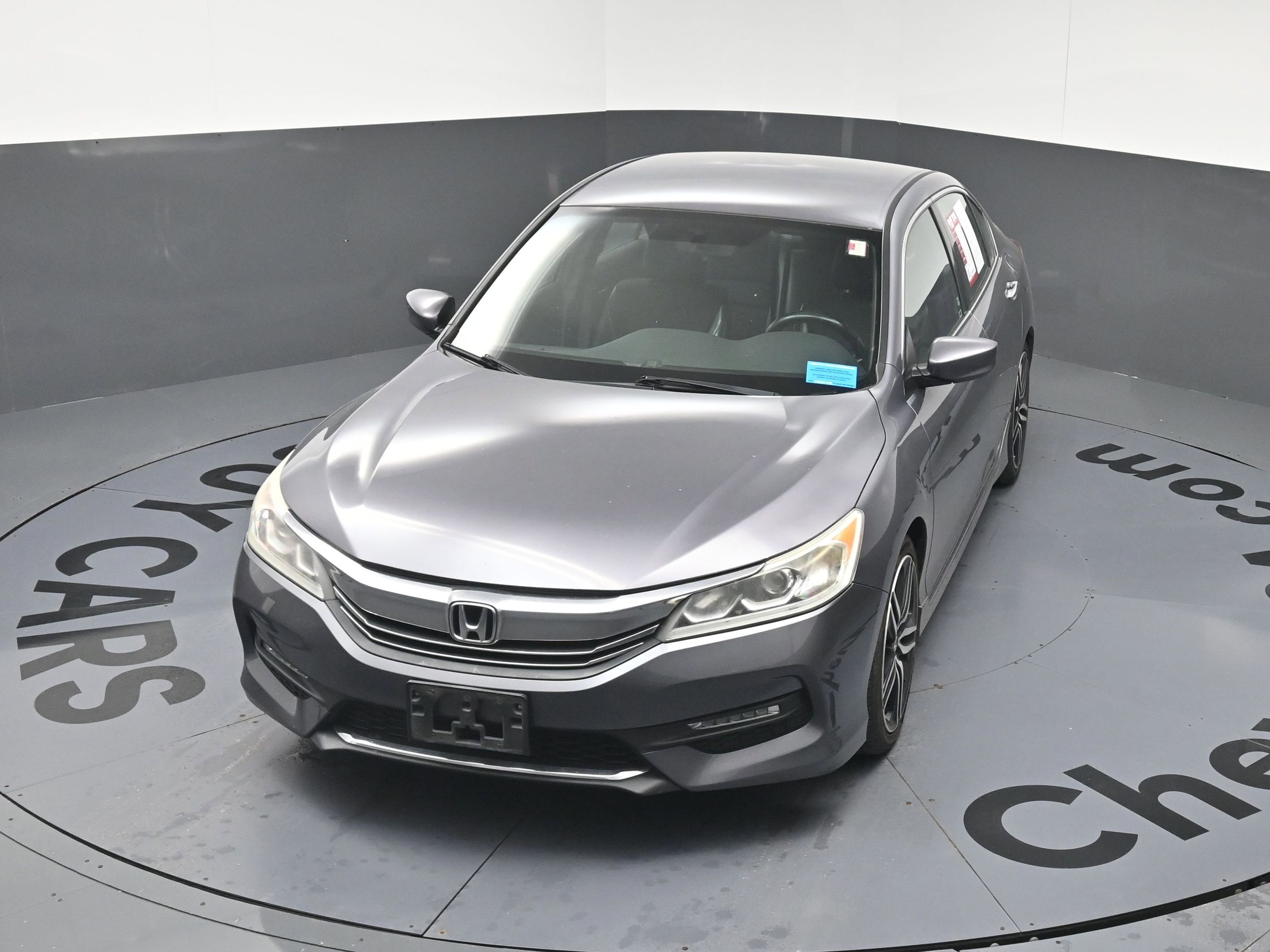 Used 2017 Honda Accord Sport image 13