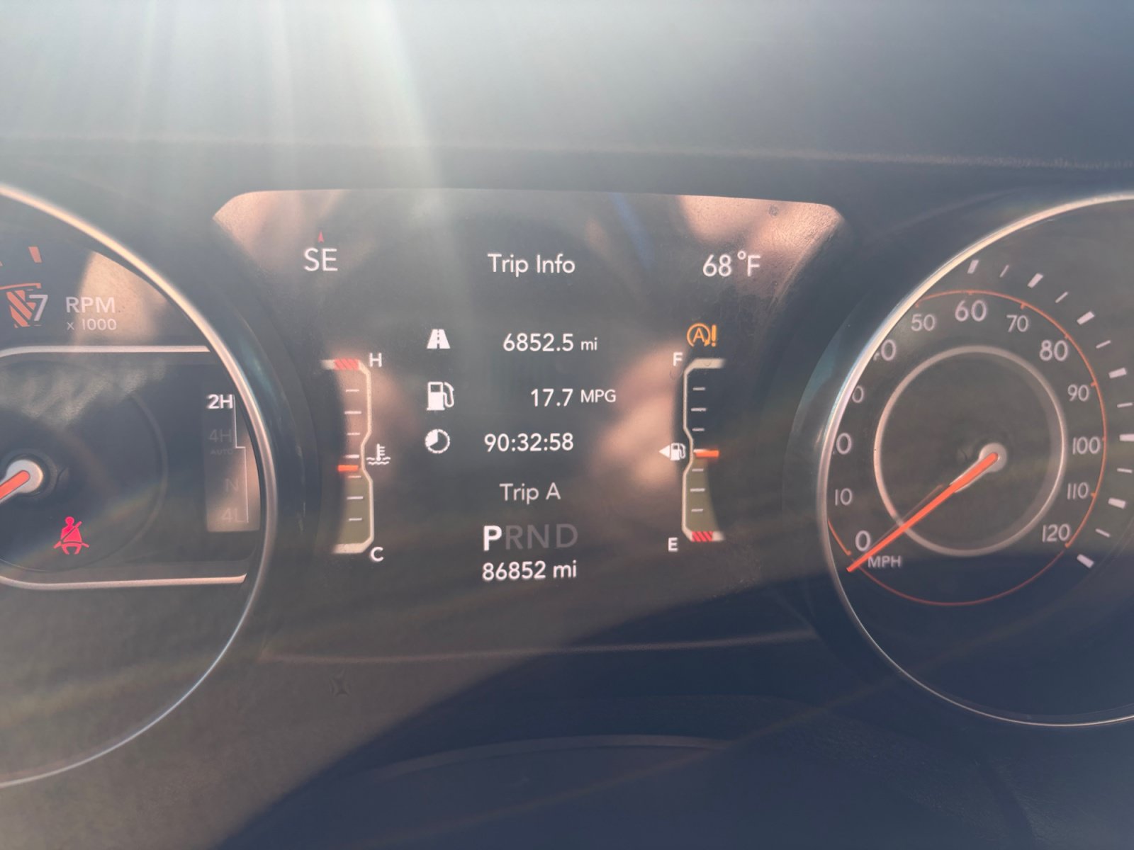 Used 2019 Jeep Wrangler Unlimited Sahara w/ Quick Order Package 24M Moab AWD/4WD image 24