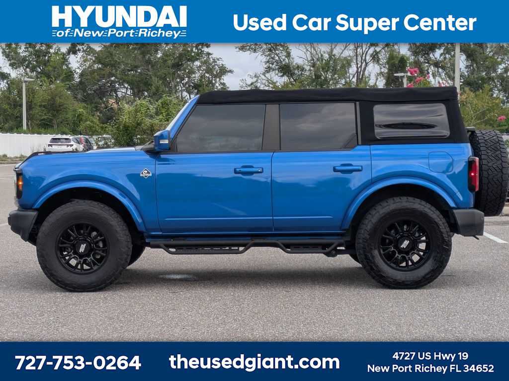 Used 2022 Ford Bronco Outer Banks AWD/4WD image 2