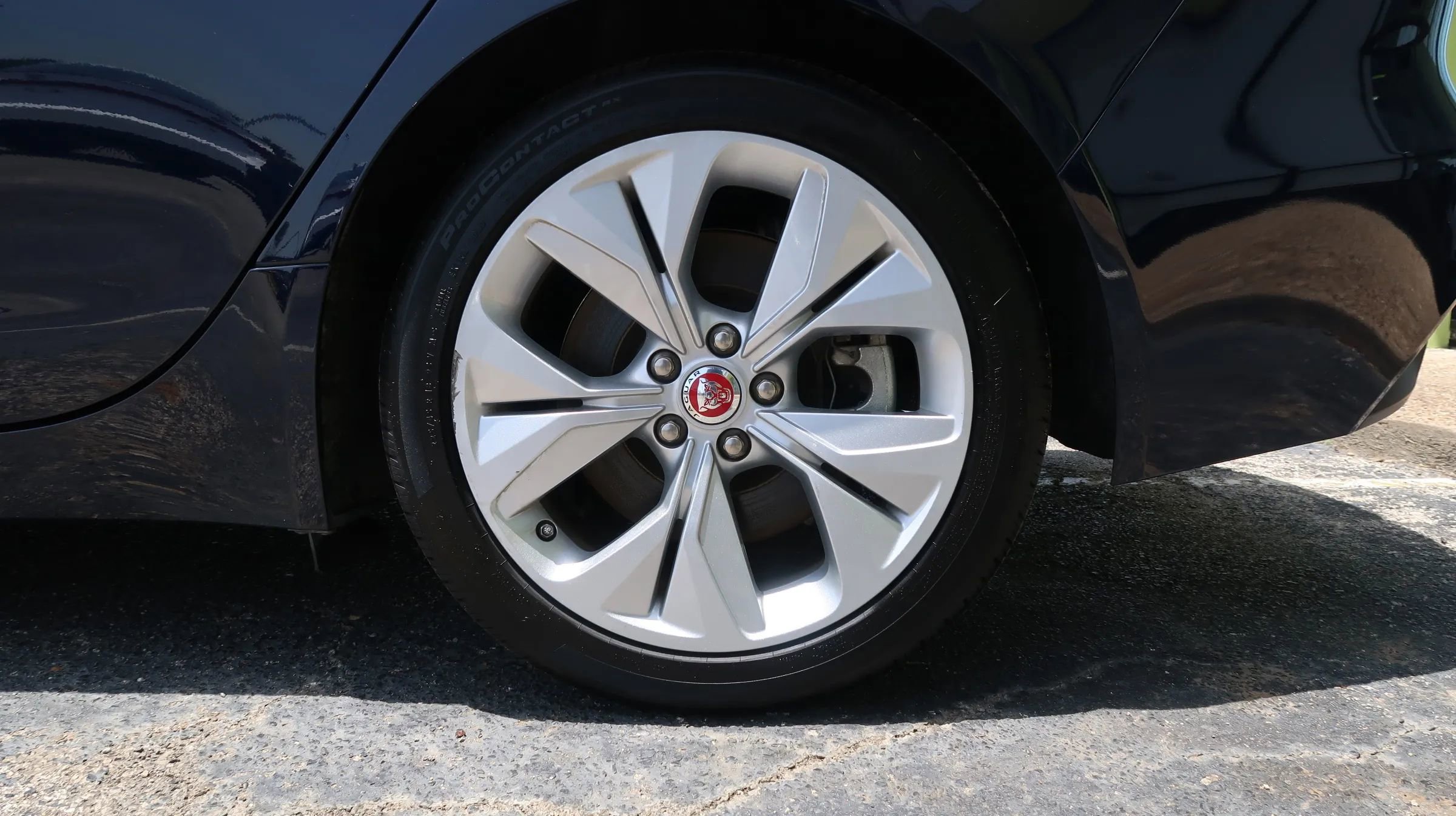 Used 2020 Jaguar XE S image 58