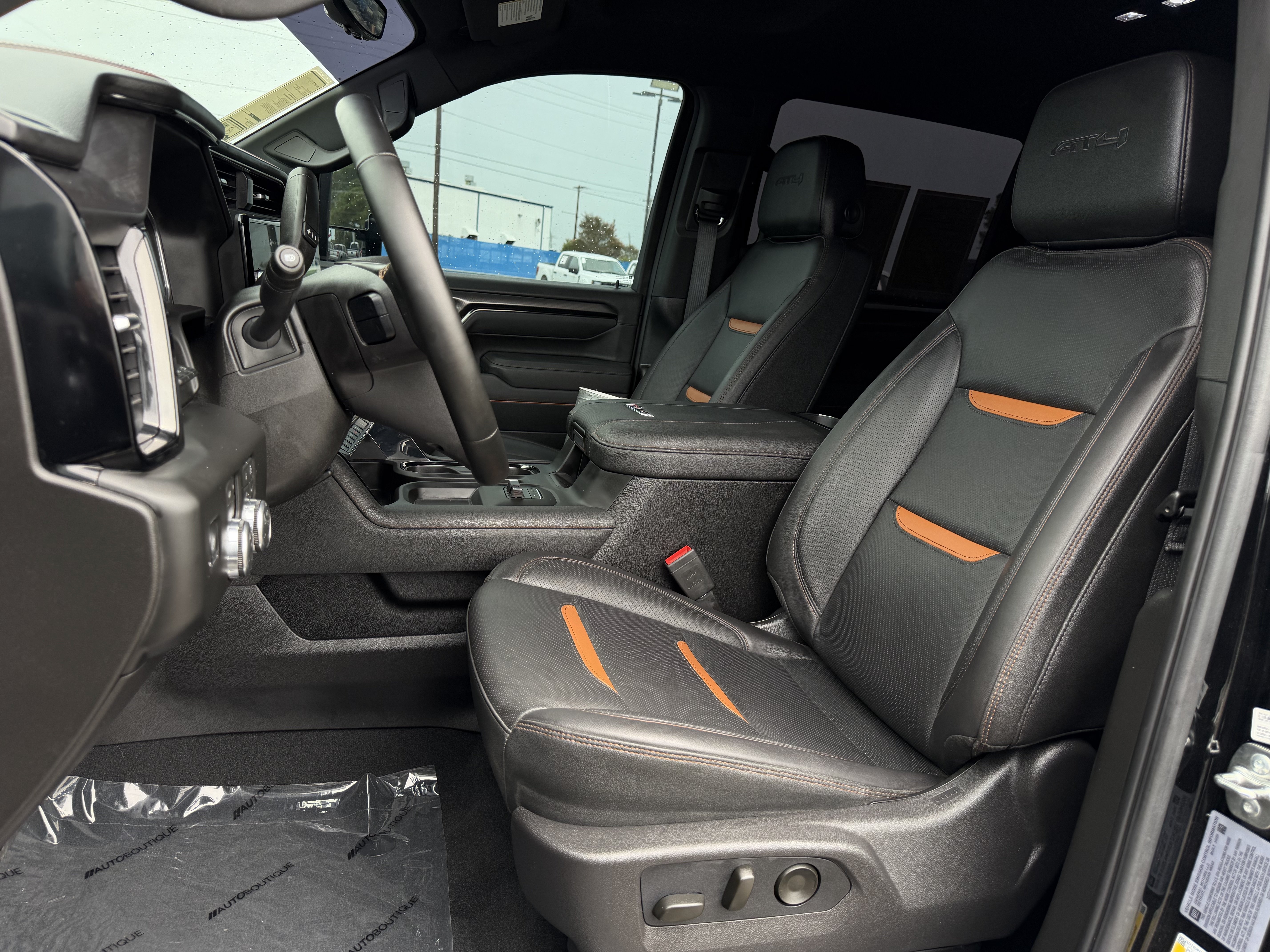 Used 2026 GMC Sierra 2500 AT4 w/ Technology Package AWD/4WD image 27