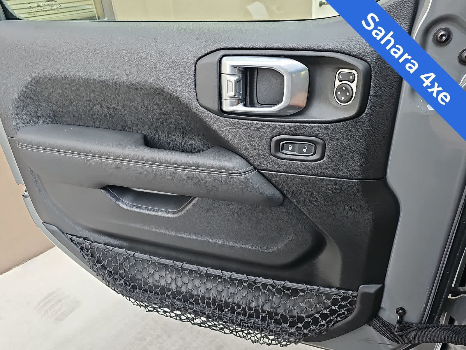 Used 2021 Jeep Wrangler Unlimited Sahara AWD/4WD image 28