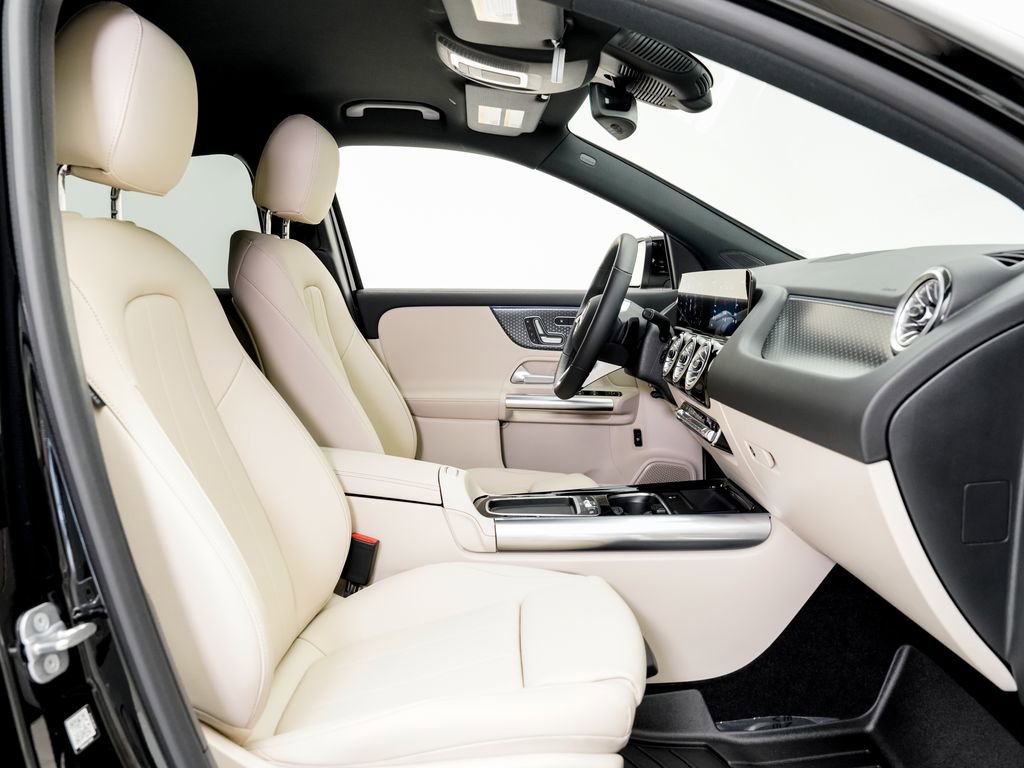 Used 2025 Mercedes-Benz GLA 250 4MATIC image 19