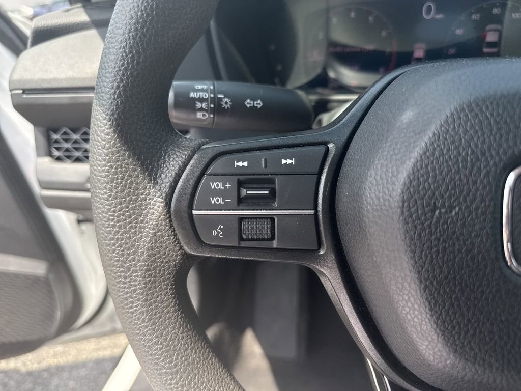 Used 2023 Honda Accord EX image 14