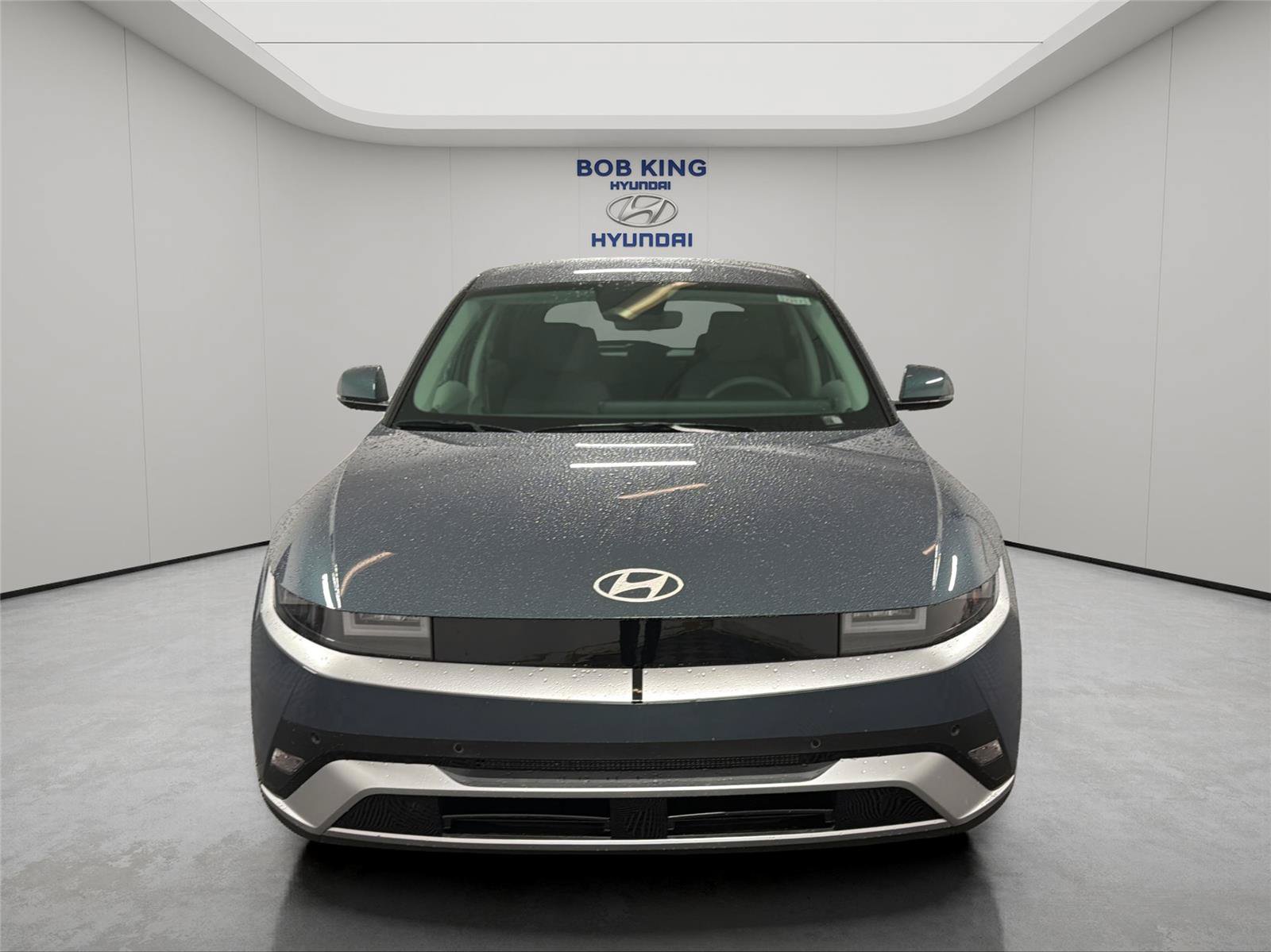 New 2026 Hyundai Ioniq 5 SE AWD/4WD image 8