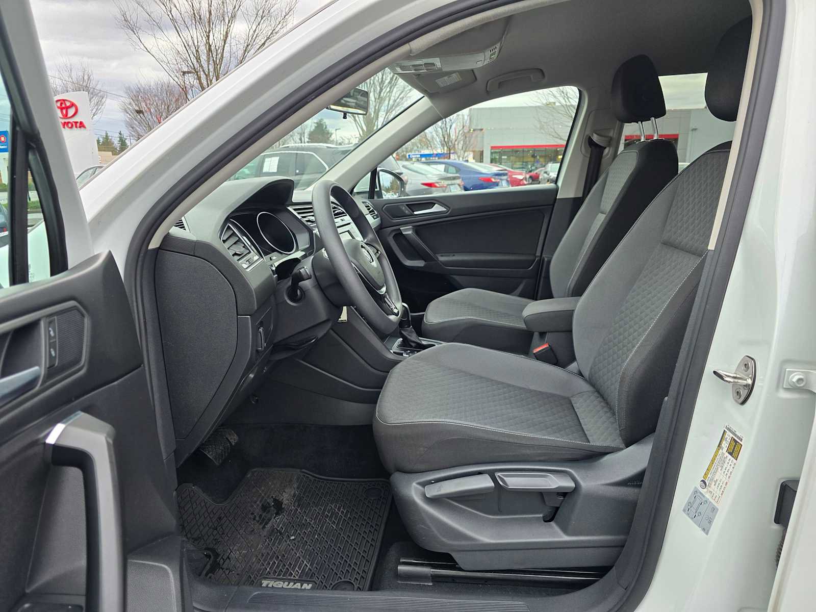 Used 2021 Volkswagen Tiguan S image 20