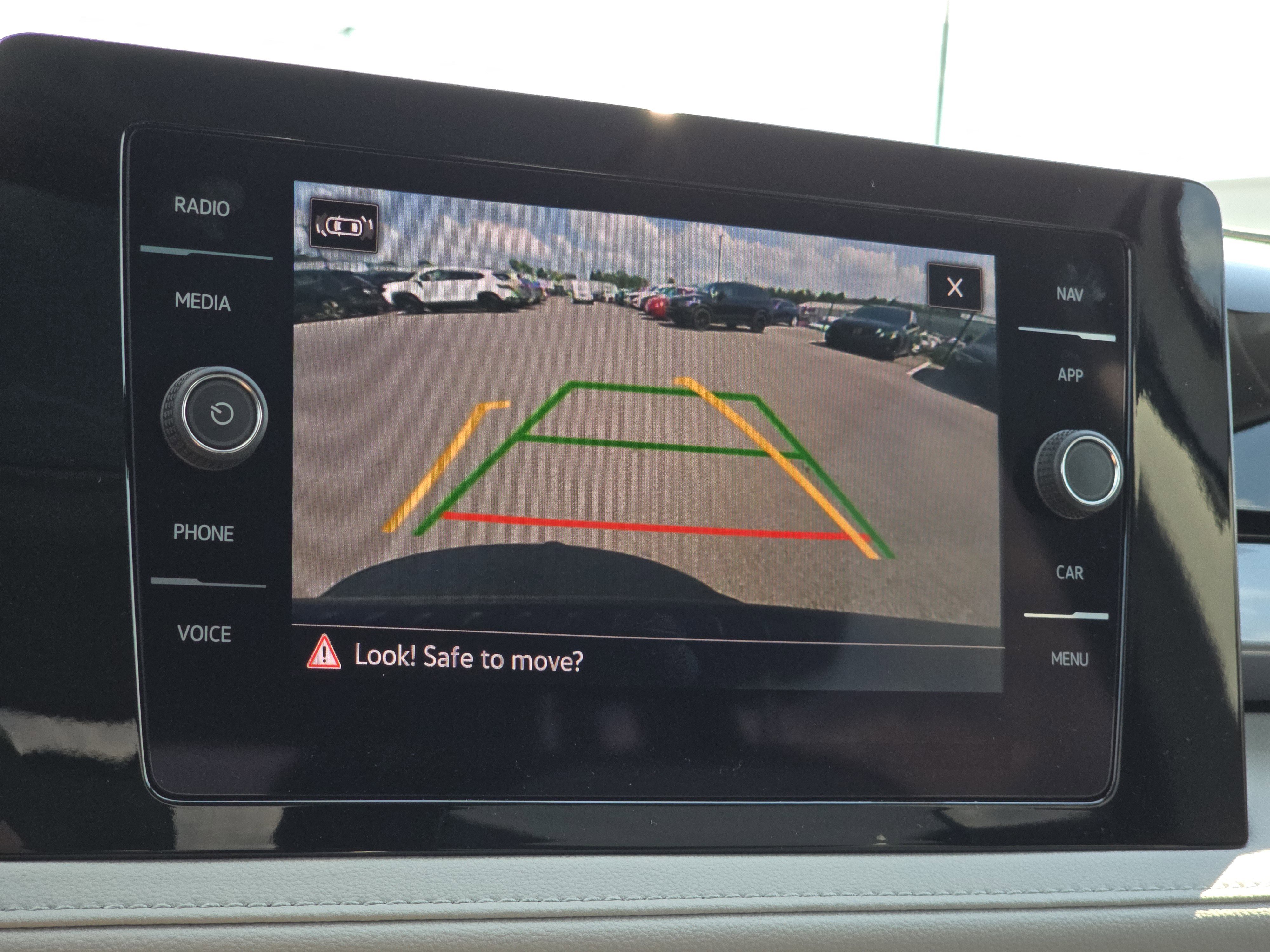 New 2025 Volkswagen Taos SEL image 26