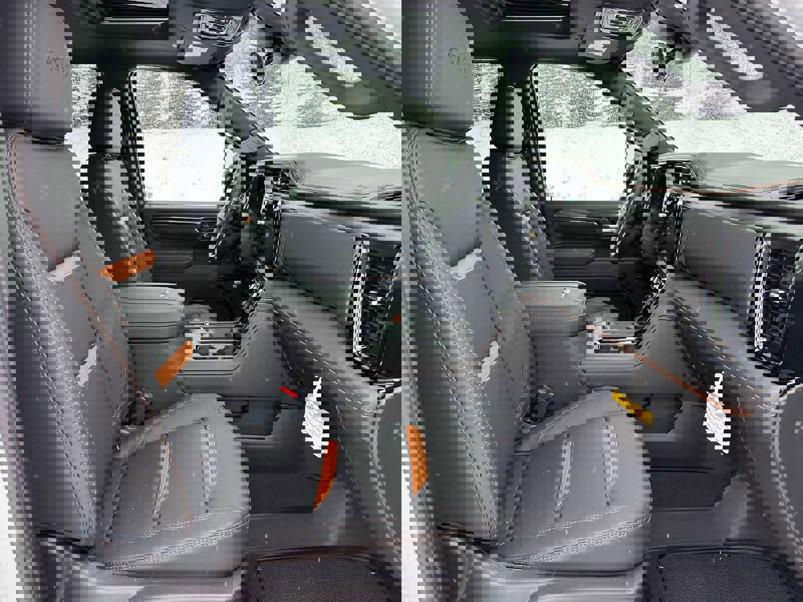 New 2026 GMC Sierra 2500 AT4 w/ AT4 Premium Plus Package image 10