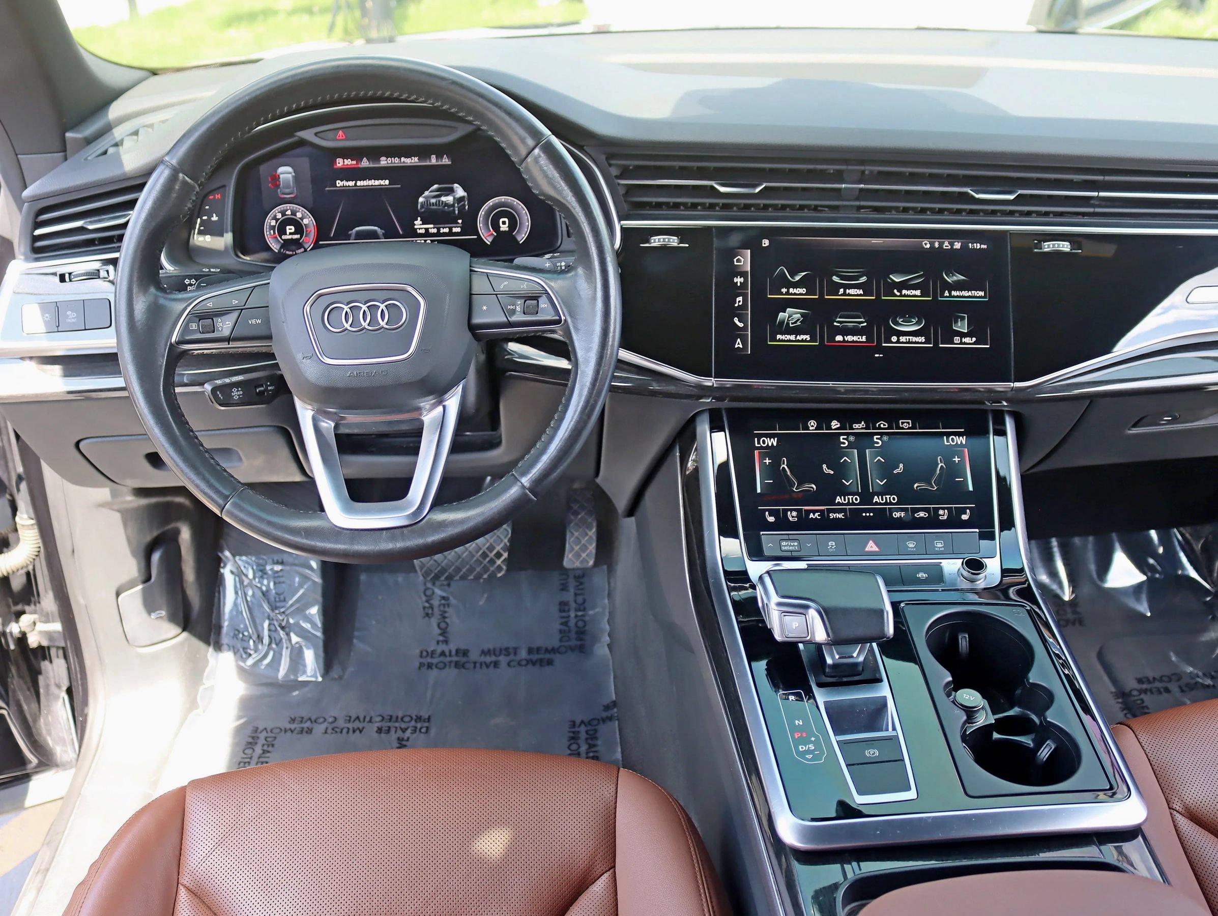Used 2020 Audi Q8 Premium Plus w/ Premium Plus Package AWD/4WD image 17