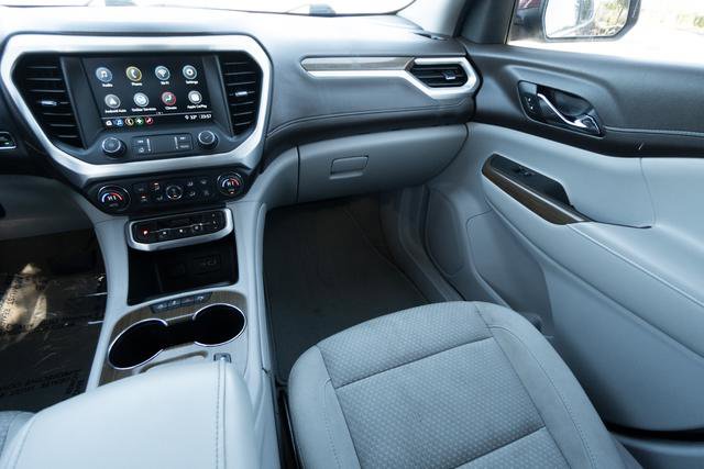 Used 2021 GMC Acadia SLE w/ Driver Convenience Package image 12