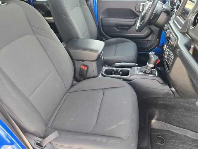Used 2022 Jeep Gladiator Sport image 14
