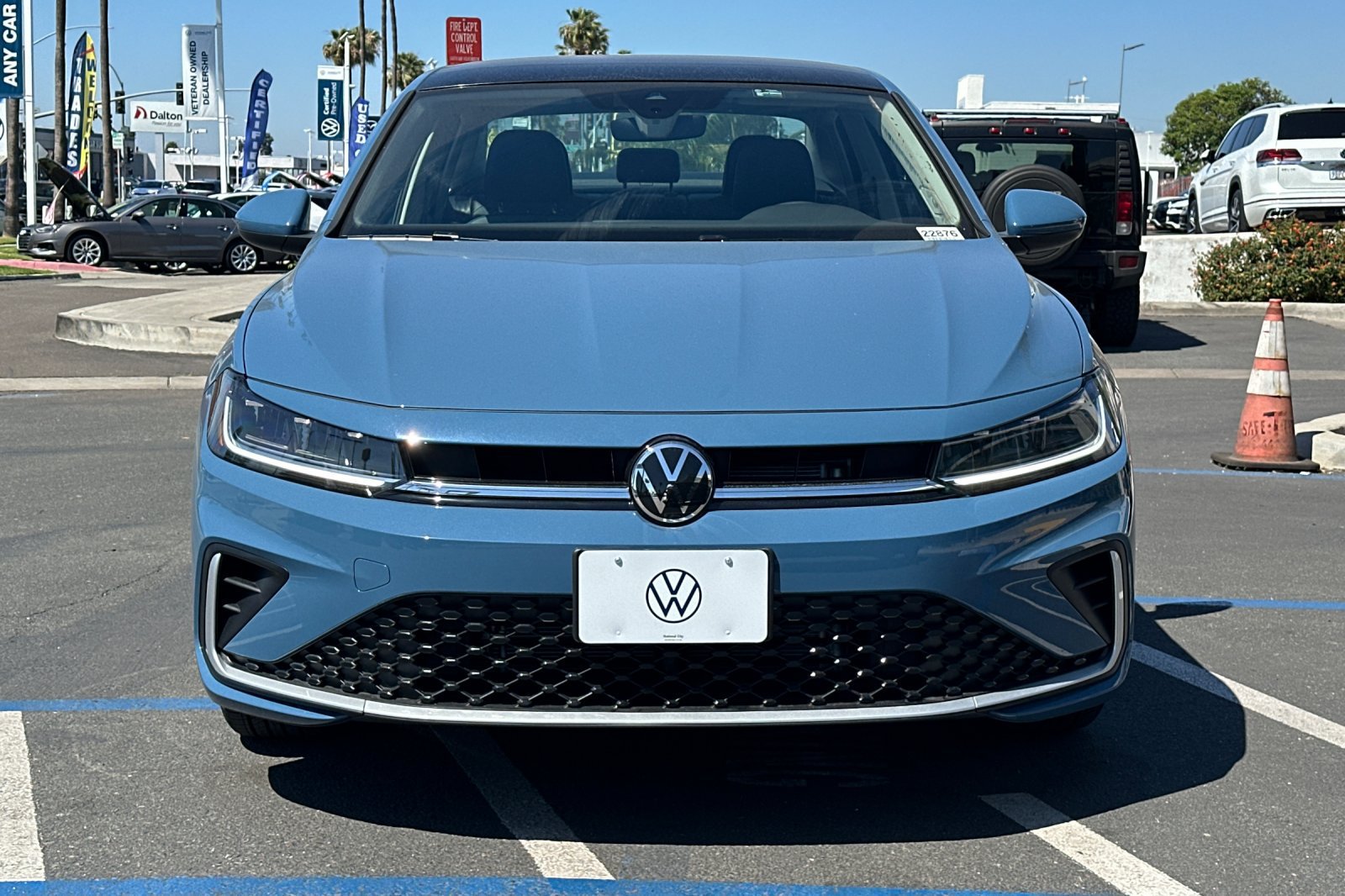 New 2026 Volkswagen Jetta SE FWD image 3