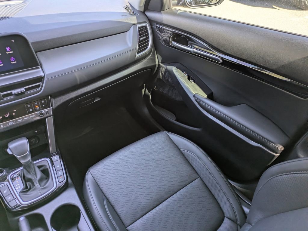 Used 2025 Kia Seltos EX w/ EX Sunroof Package AWD/4WD image 18