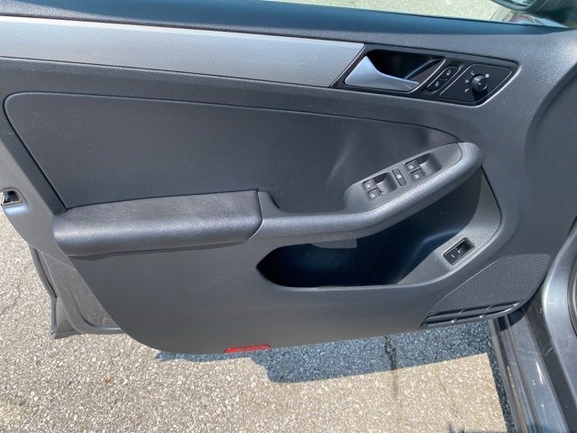 Used 2018 Volkswagen Jetta S image 16