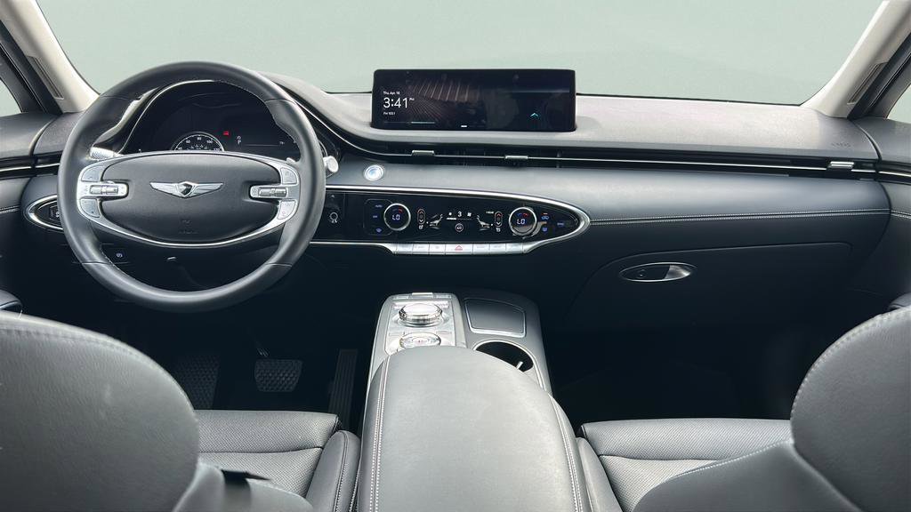 Used 2025 Genesis GV70 2.5T AWD/4WD image 17