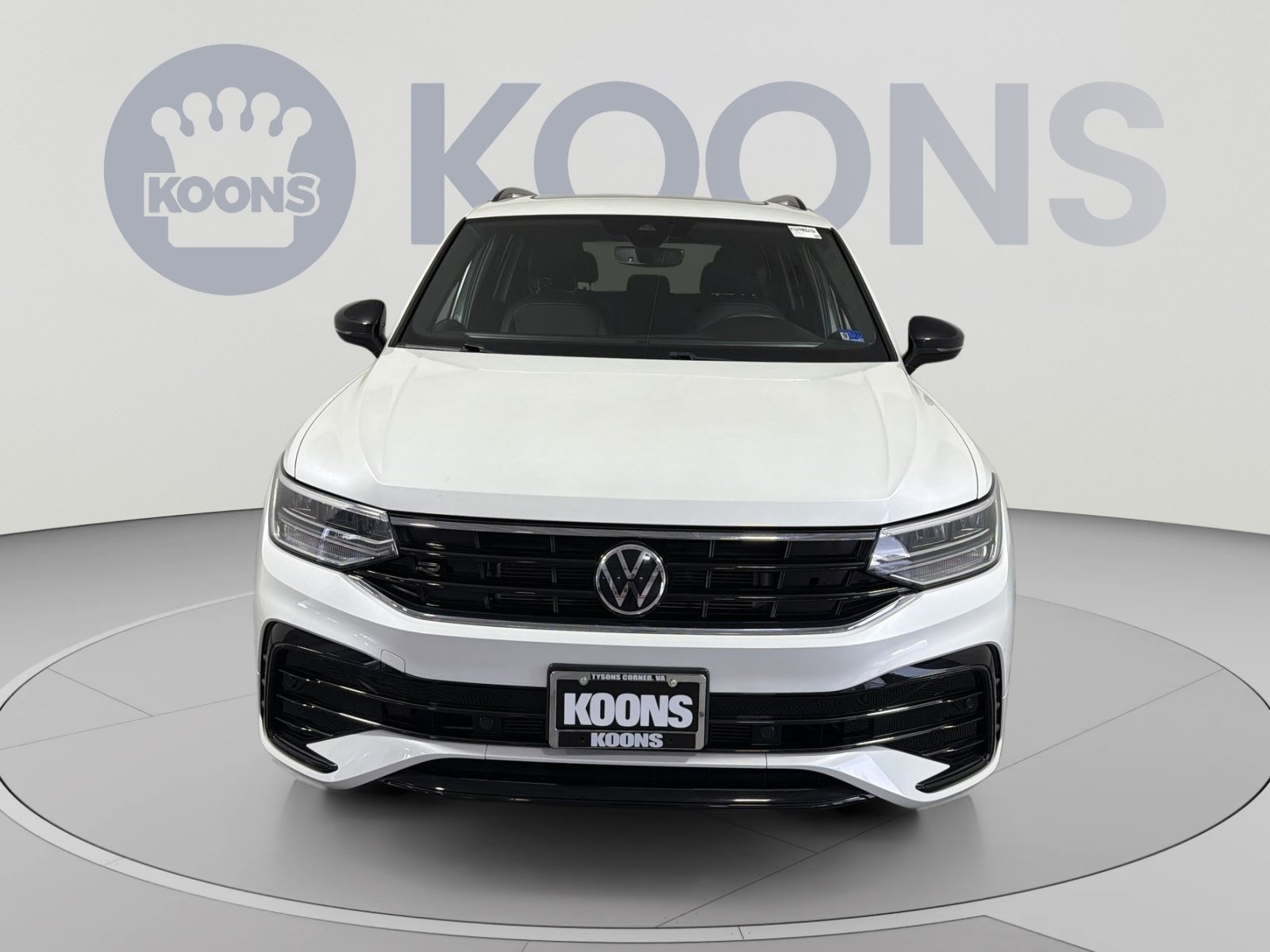 Used 2023 Volkswagen Tiguan SE R-Line AWD/4WD image 11