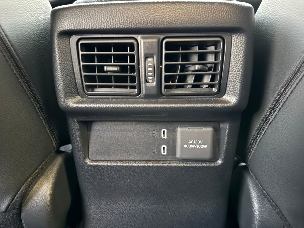 Used 2025 Toyota 4Runner Limited image 13