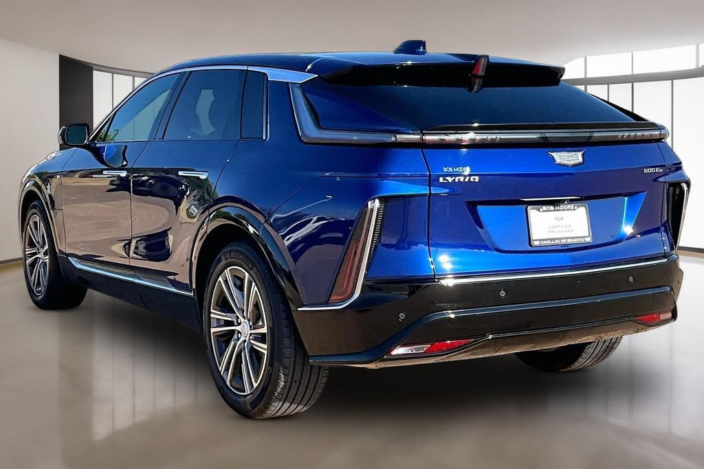 Certified 2024 Cadillac Lyriq Luxury AWD/4WD image 12