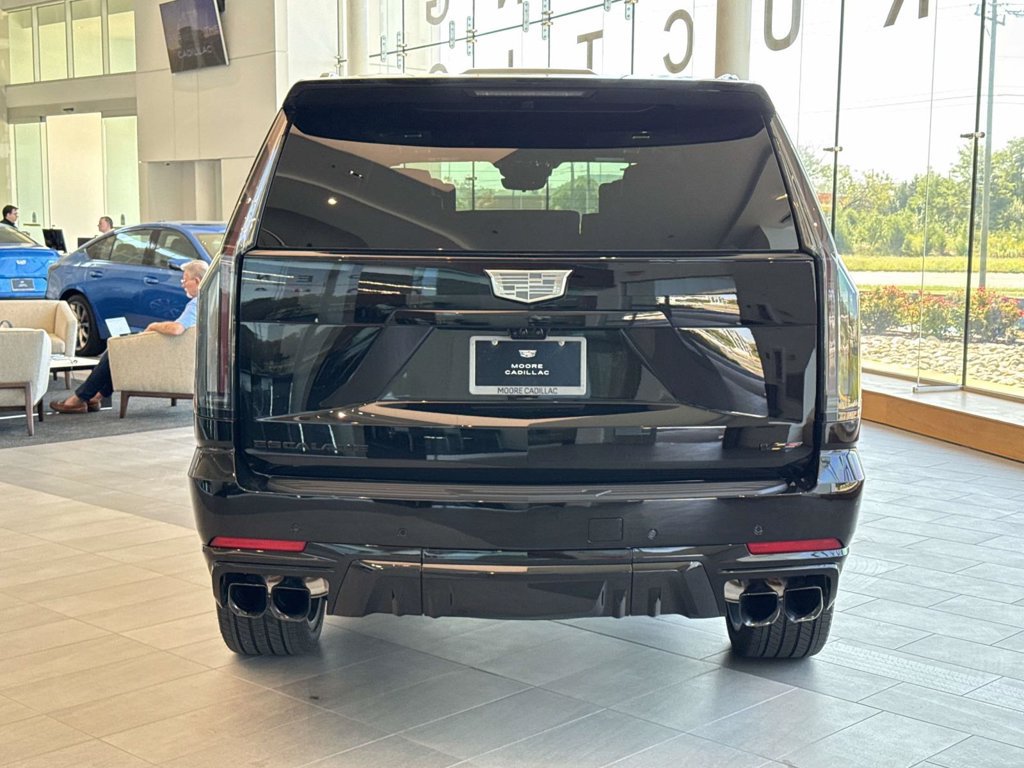 Certified 2026 Cadillac Escalade V AWD/4WD image 17