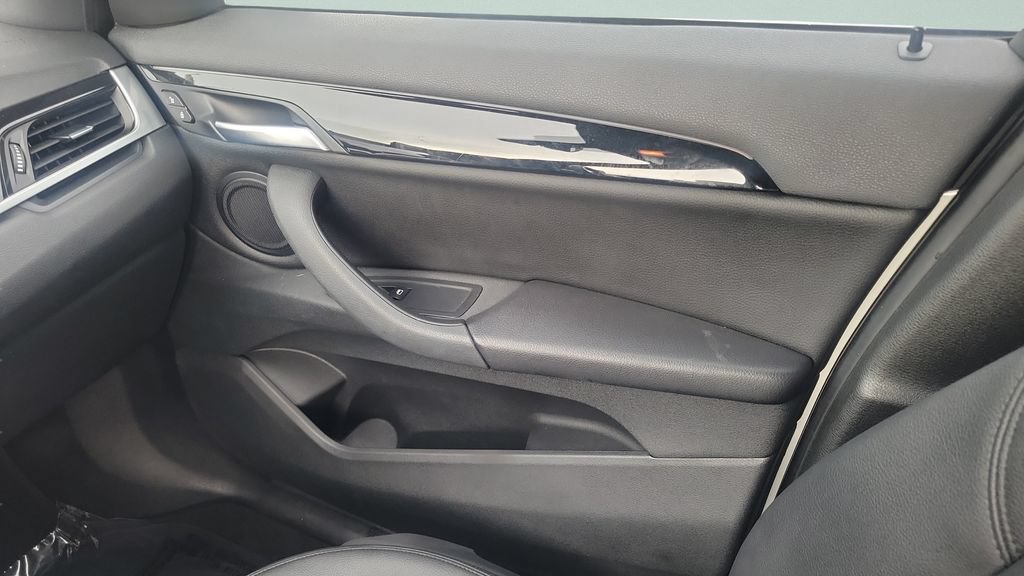 Used 2018 BMW X1 sDrive28i FWD image 13