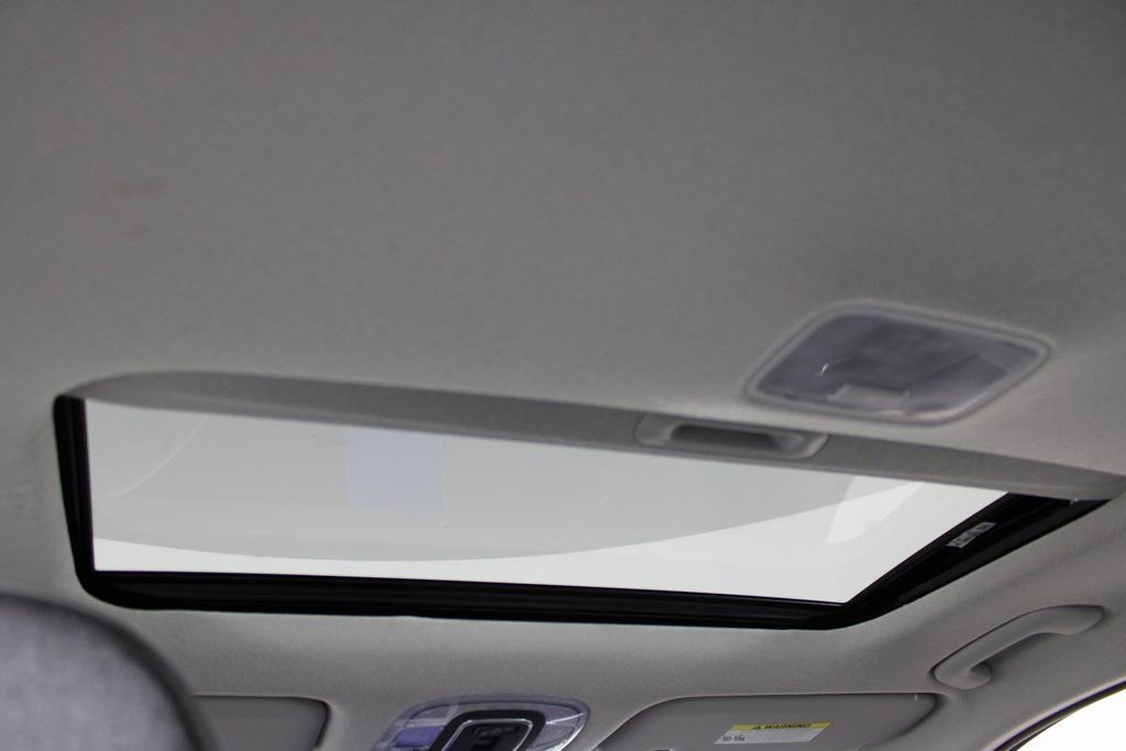 Certified 2025 Hyundai Elantra Limited image 20