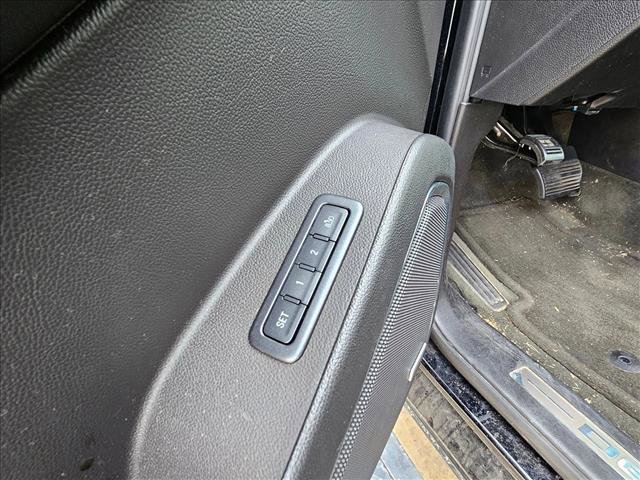 Used 2015 GMC Yukon XL Denali w/ Touring Package image 10