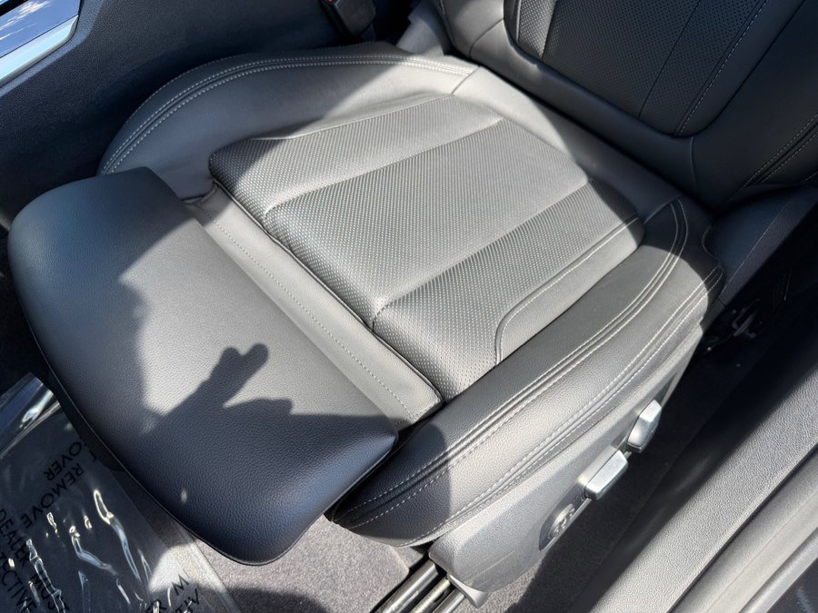 Used 2022 BMW i4 eDrive40 w/ Premium Package image 23