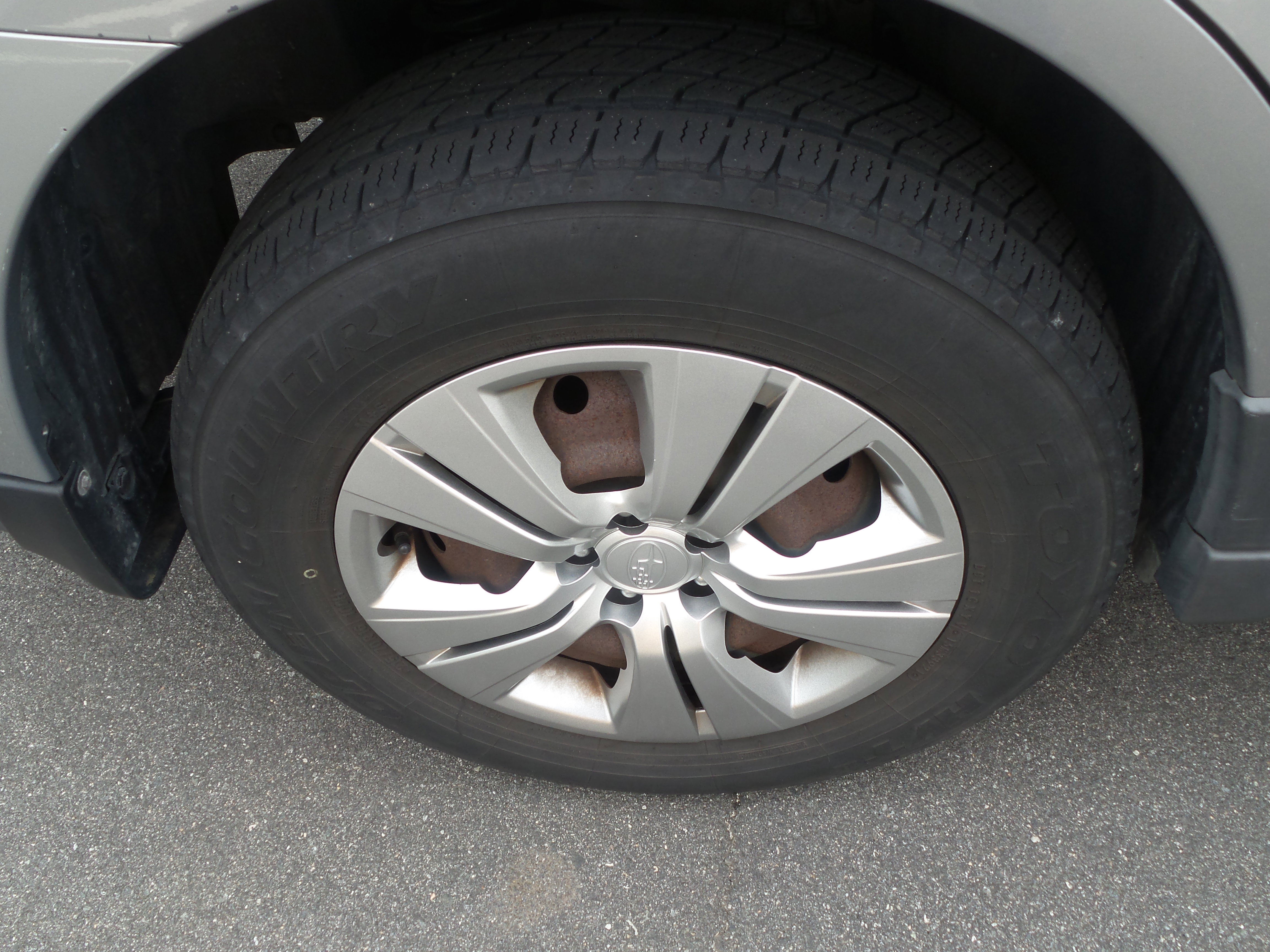 Used 2010 Subaru Outback 2.5i image 31