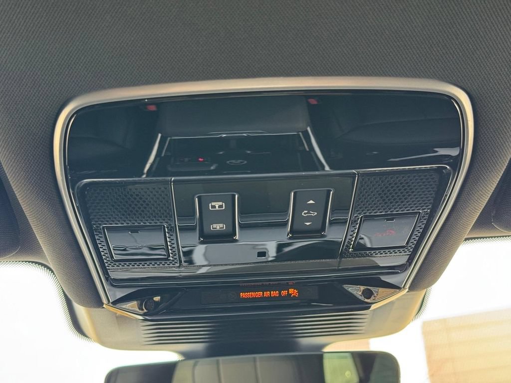 New 2026 Land Rover Range Rover Sport SE AWD/4WD image 15
