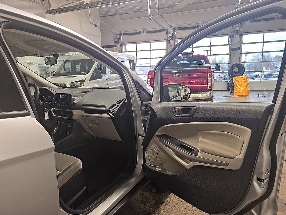 Used 2022 Ford EcoSport S image 29