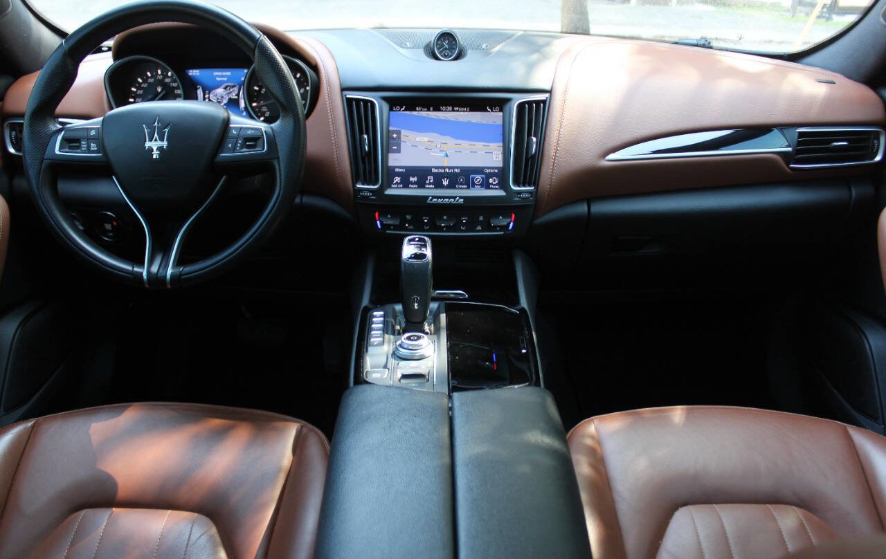 Used 2020 Maserati Levante image 13