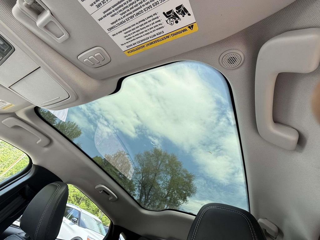 Used 2023 Ford Mustang Mach-E Premium AWD/4WD image 30