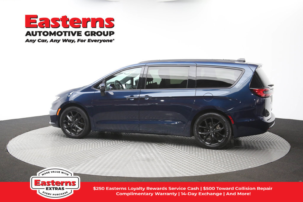 Used 2023 Chrysler Pacifica Touring-L w/ S Appearance Package FWD image 64