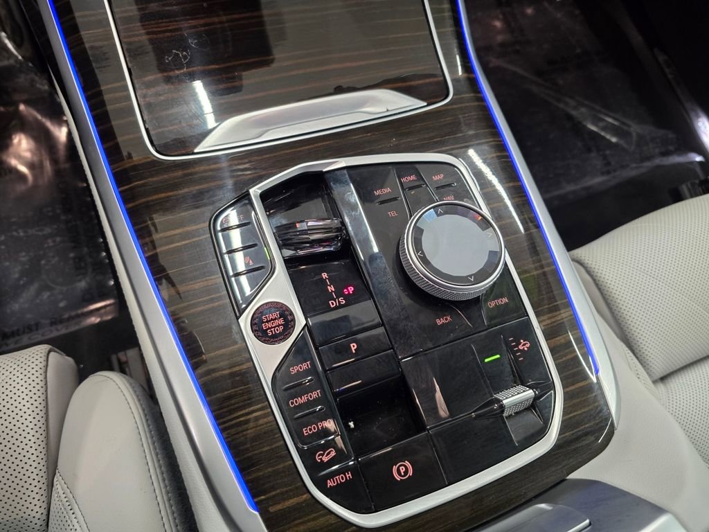 Used 2023 BMW X7 xDrive40i w/ Executive Package image 28
